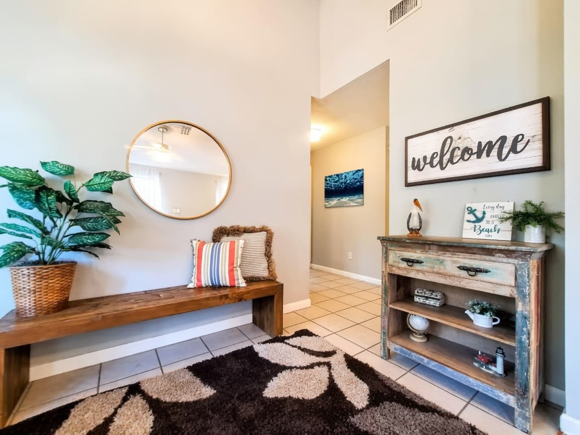 Just Beachy — welcoming beachy entry